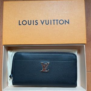 Brand new never used Louis Vuitton wallet